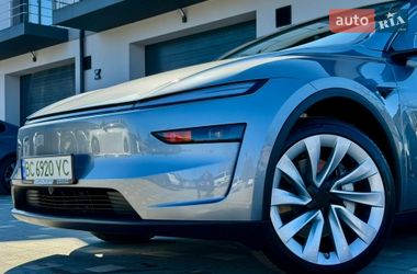 Внедорожник / Кроссовер Tesla Model Y 2025 в Дрогобыче