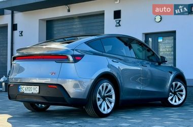 Внедорожник / Кроссовер Tesla Model Y 2025 в Дрогобыче
