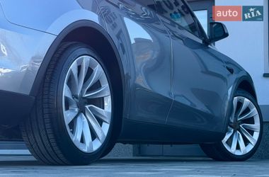 Внедорожник / Кроссовер Tesla Model Y 2025 в Дрогобыче