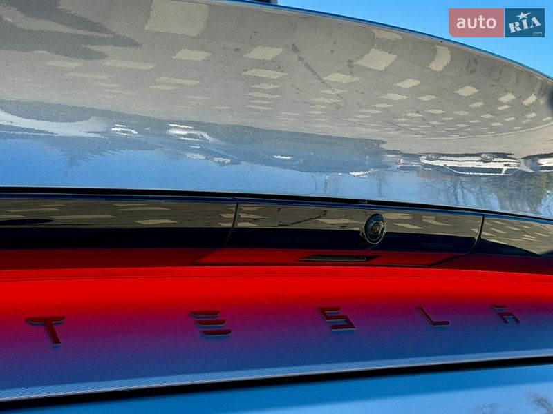 Внедорожник / Кроссовер Tesla Model Y 2025 в Дрогобыче