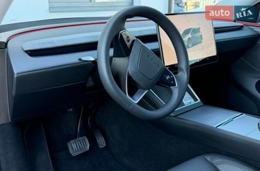 Внедорожник / Кроссовер Tesla Model Y 2025 в Дрогобыче