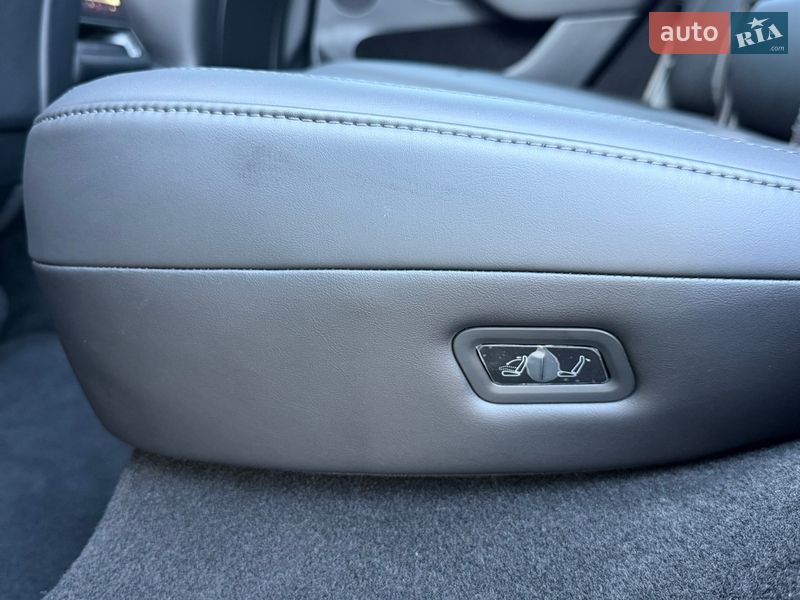 Внедорожник / Кроссовер Tesla Model Y 2025 в Дрогобыче