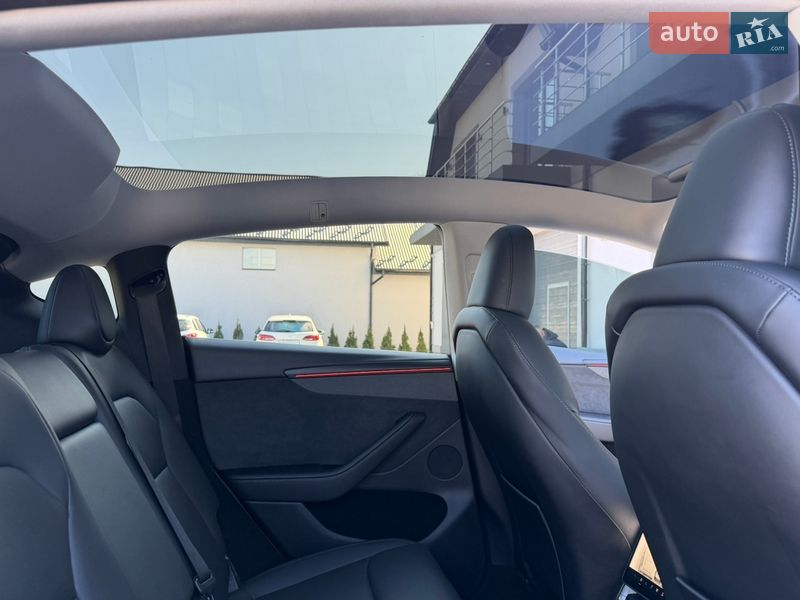 Внедорожник / Кроссовер Tesla Model Y 2025 в Дрогобыче