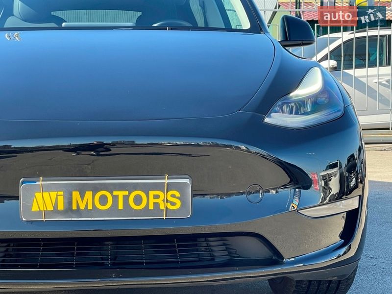 Внедорожник / Кроссовер Tesla Model Y 2024 в Киеве