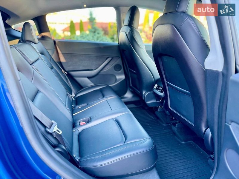 Позашляховик / Кросовер Tesla Model Y 2021 в Львові