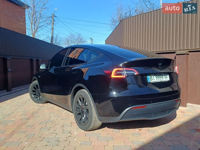 Внедорожник / Кроссовер Tesla Model Y 2022 в Полтаве