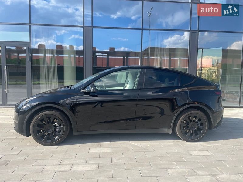Позашляховик / Кросовер Tesla Model Y 2020 в Києві