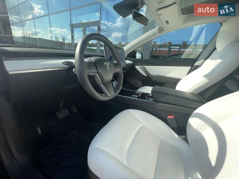 Позашляховик / Кросовер Tesla Model Y 2020 в Києві