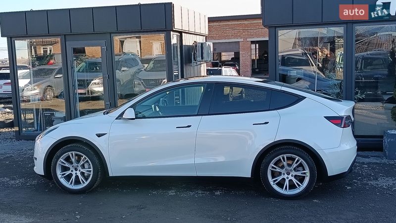 Внедорожник / Кроссовер Tesla Model Y 2020 в Луцке