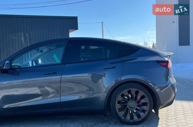 Позашляховик / Кросовер Tesla Model Y 2021 в Львові