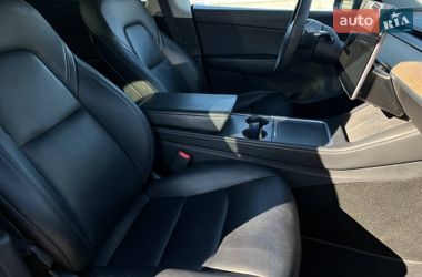 Позашляховик / Кросовер Tesla Model Y 2021 в Львові