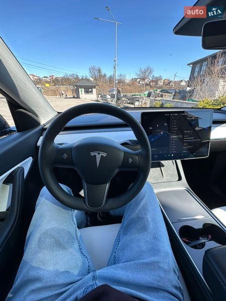Позашляховик / Кросовер Tesla Model Y 2021 в Львові