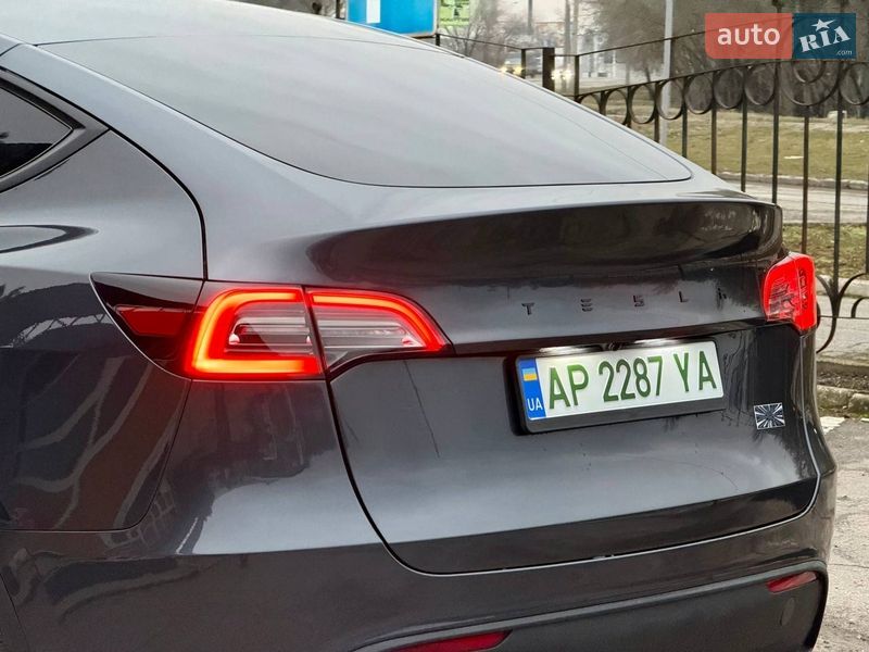 Внедорожник / Кроссовер Tesla Model Y 2024 в Запорожье
