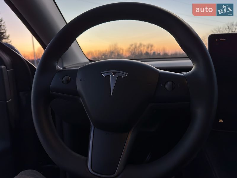 Внедорожник / Кроссовер Tesla Model Y 2022 в Львове фото 47 Внедорожник / Кроссовер Tesla Model Y 2022 в Львове