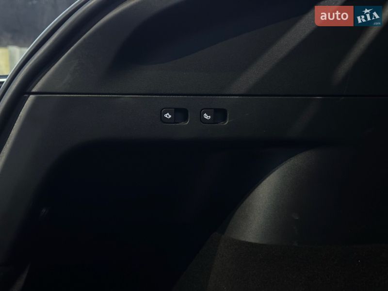 Внедорожник / Кроссовер Tesla Model Y 2022 в Львове фото 69 Внедорожник / Кроссовер Tesla Model Y 2022 в Львове