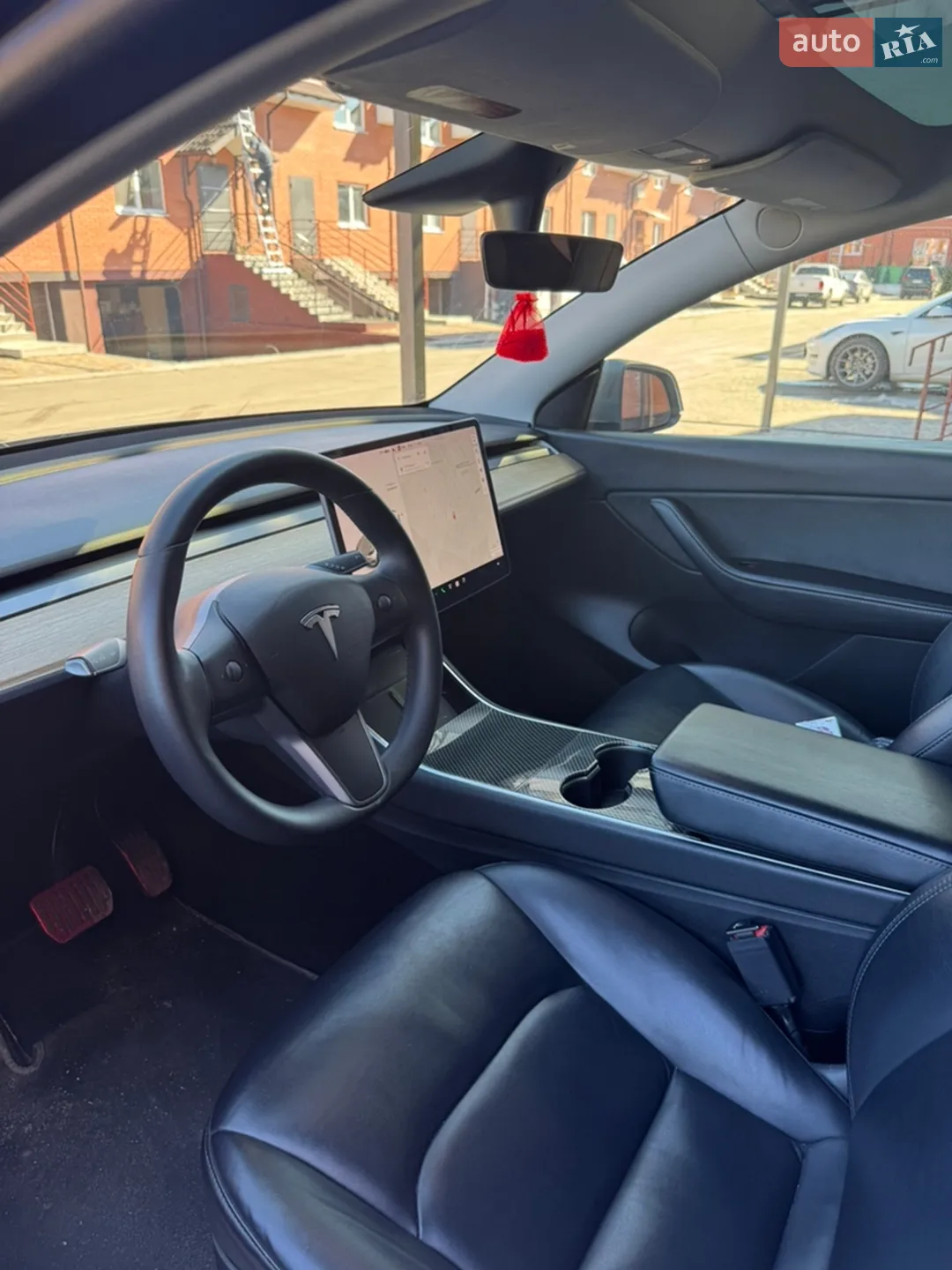 2021 Tesla Model Y - мініатюра 8