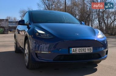 Позашляховик / Кросовер Tesla Model Y 2024 в Дніпрі