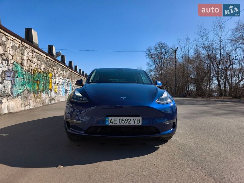 Позашляховик / Кросовер Tesla Model Y 2024 в Дніпрі
