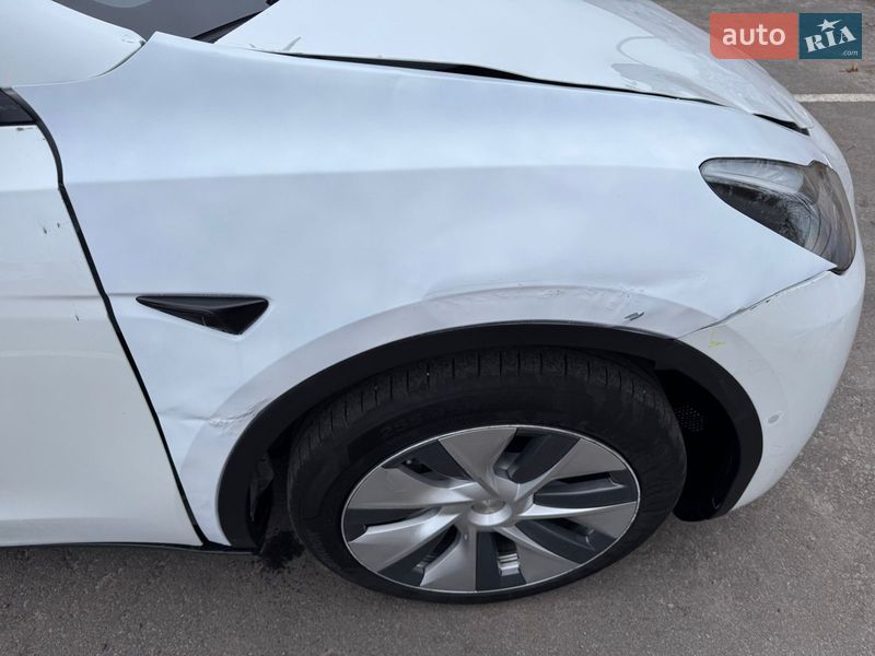 Позашляховик / Кросовер Tesla Model Y 2023 в Рівному
