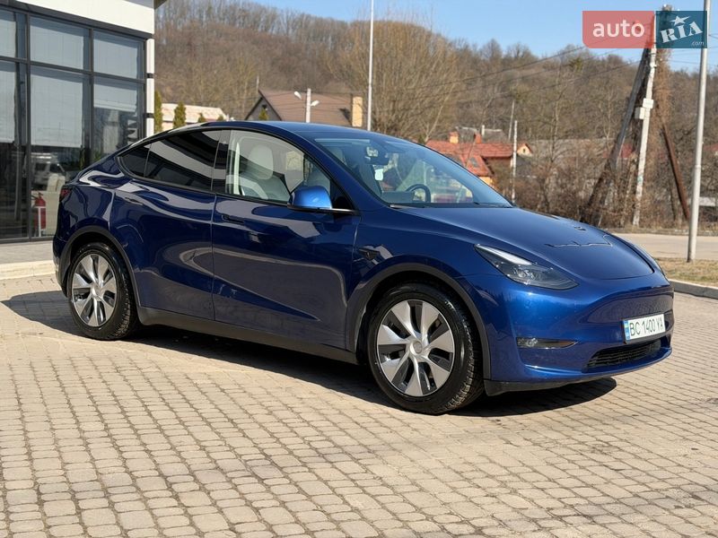 Позашляховик / Кросовер Tesla Model Y 2023 в Львові фото 6 Позашляховик / Кросовер Tesla Model Y 2023 в Львові