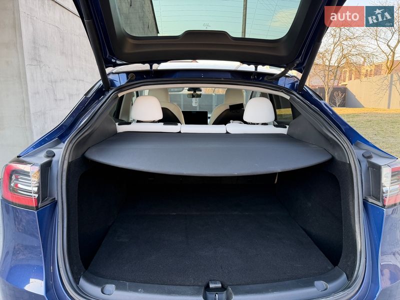 Позашляховик / Кросовер Tesla Model Y 2023 в Львові фото 15 Позашляховик / Кросовер Tesla Model Y 2023 в Львові