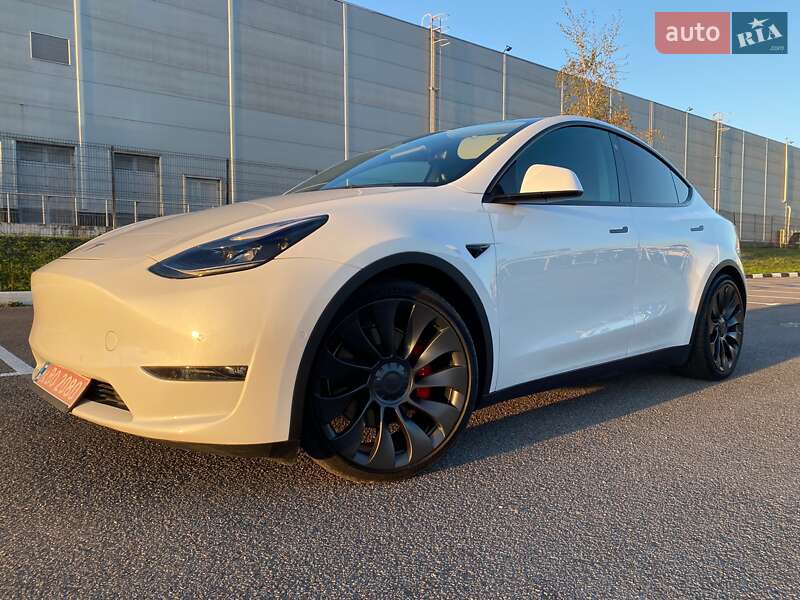 Позашляховик / Кросовер Tesla Model Y 2022 в Рівному фото 17 Позашляховик / Кросовер Tesla Model Y 2022 в Рівному