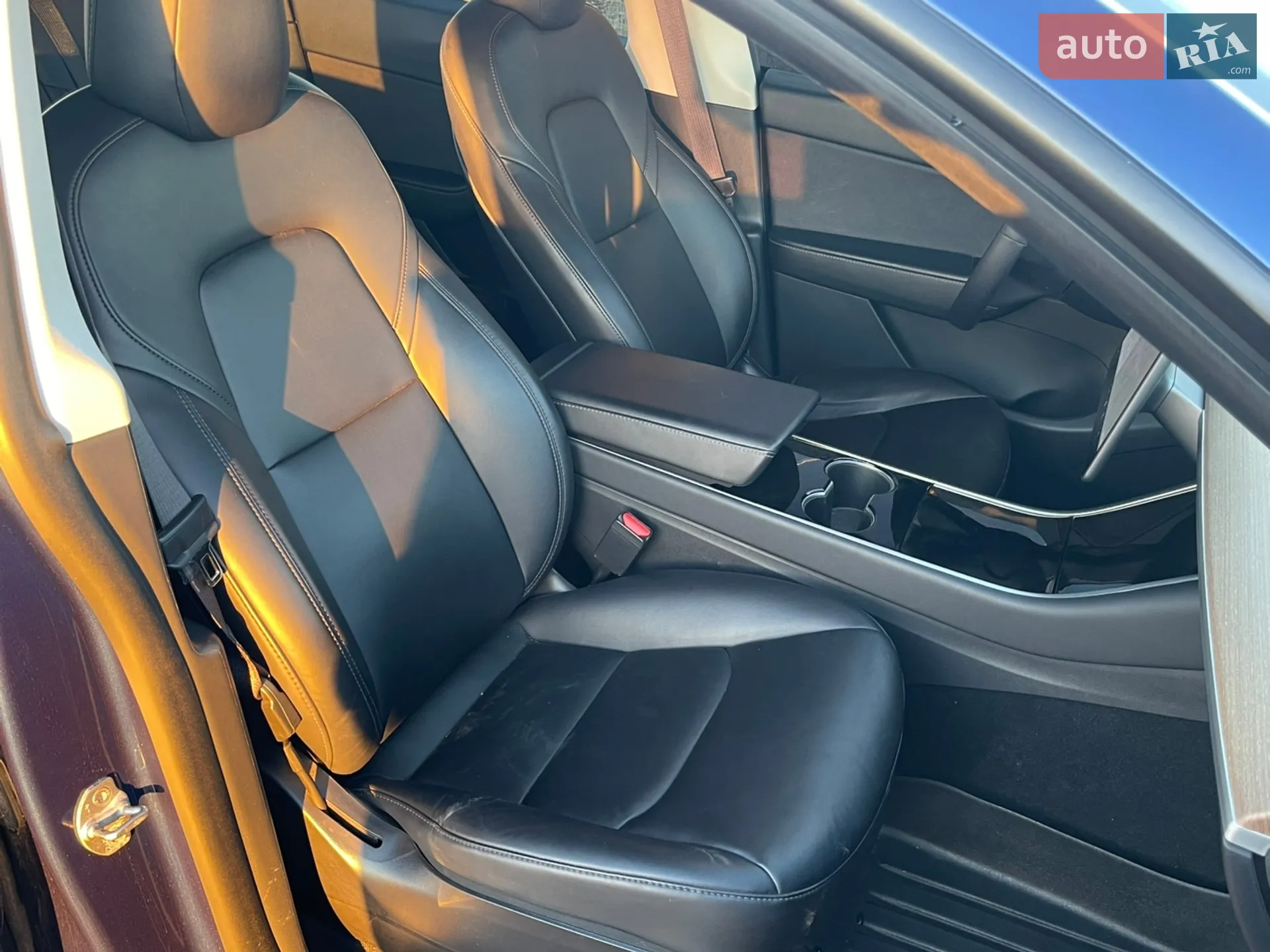 2020 Tesla Model Y - мініатюра 31