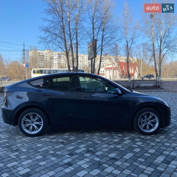 Внедорожник / Кроссовер Tesla Model Y 2024 в Харькове