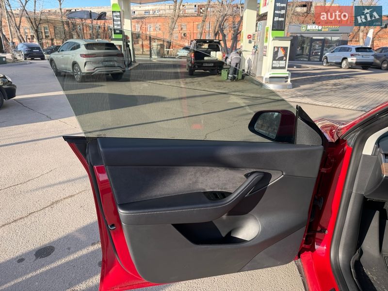 Внедорожник / Кроссовер Tesla Model Y 2020 в Кропивницком