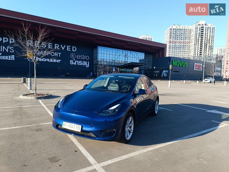 Внедорожник / Кроссовер Tesla Model Y 2022 в Киеве