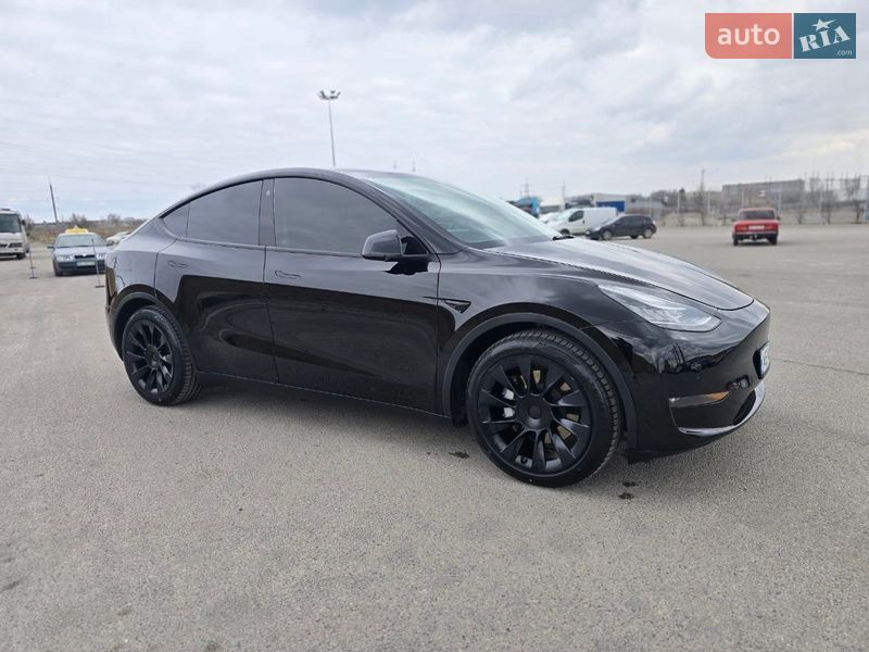 Позашляховик / Кросовер Tesla Model Y 2021 в Дніпрі