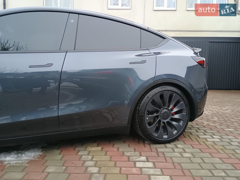 Позашляховик / Кросовер Tesla Model Y 2022 в Самборі