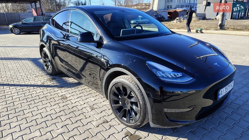 Позашляховик / Кросовер Tesla Model Y 2023 в Білій Церкві