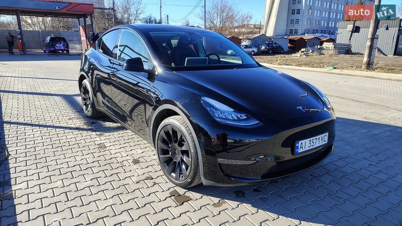 Позашляховик / Кросовер Tesla Model Y 2023 в Білій Церкві