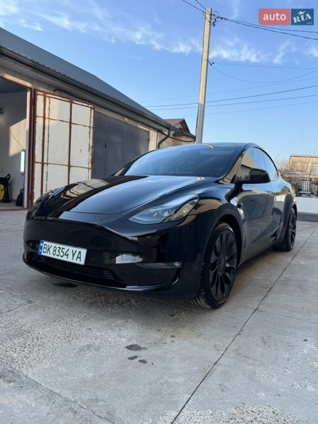 Tesla Model Y 2022