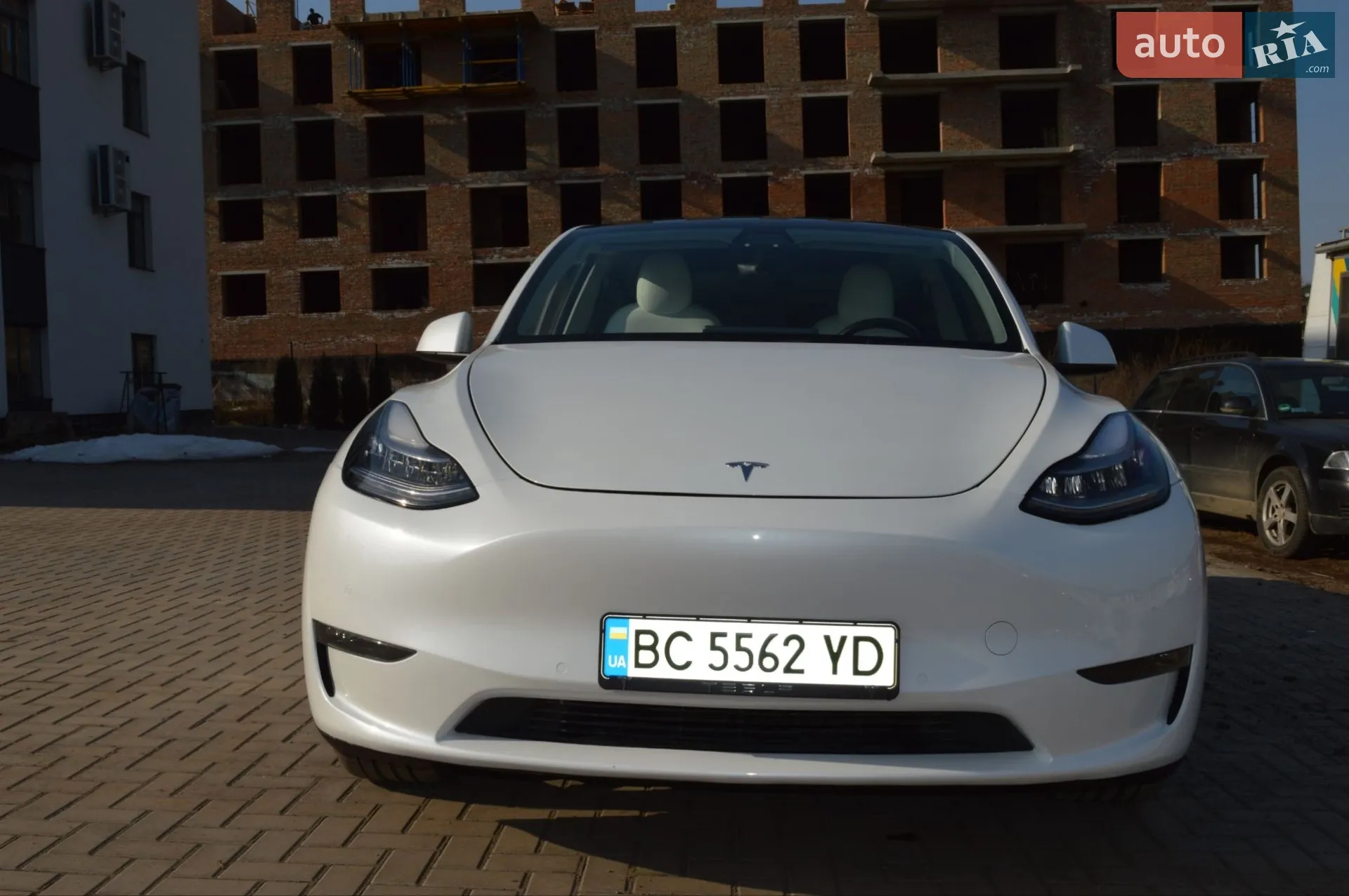 2020 Tesla Model Y - мініатюра 8