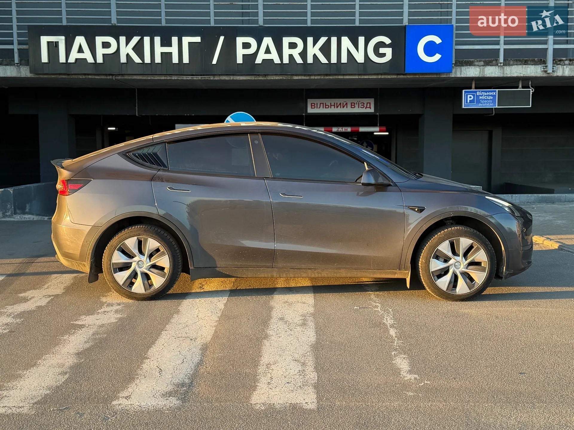 2021 Tesla Model Y - мініатюра 6