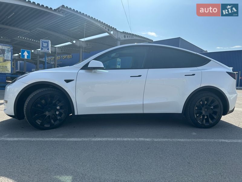Позашляховик / Кросовер Tesla Model Y 2021 в Львові