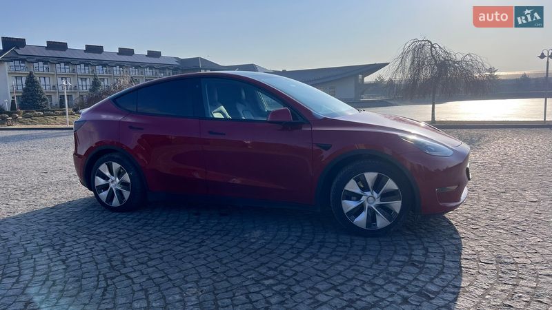 Внедорожник / Кроссовер Tesla Model Y 2020 в Жовкве