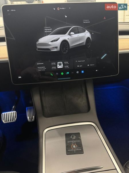 Внедорожник / Кроссовер Tesla Model Y 2023 в Киеве