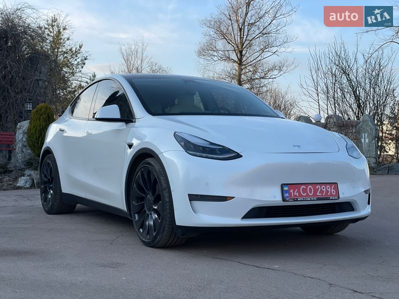 Tesla Model Y 2020