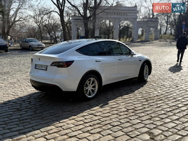 Внедорожник / Кроссовер Tesla Model Y 2023 в Одессе