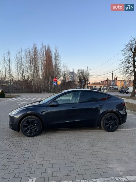 Позашляховик / Кросовер Tesla Model Y 2024 в Хмельницькому