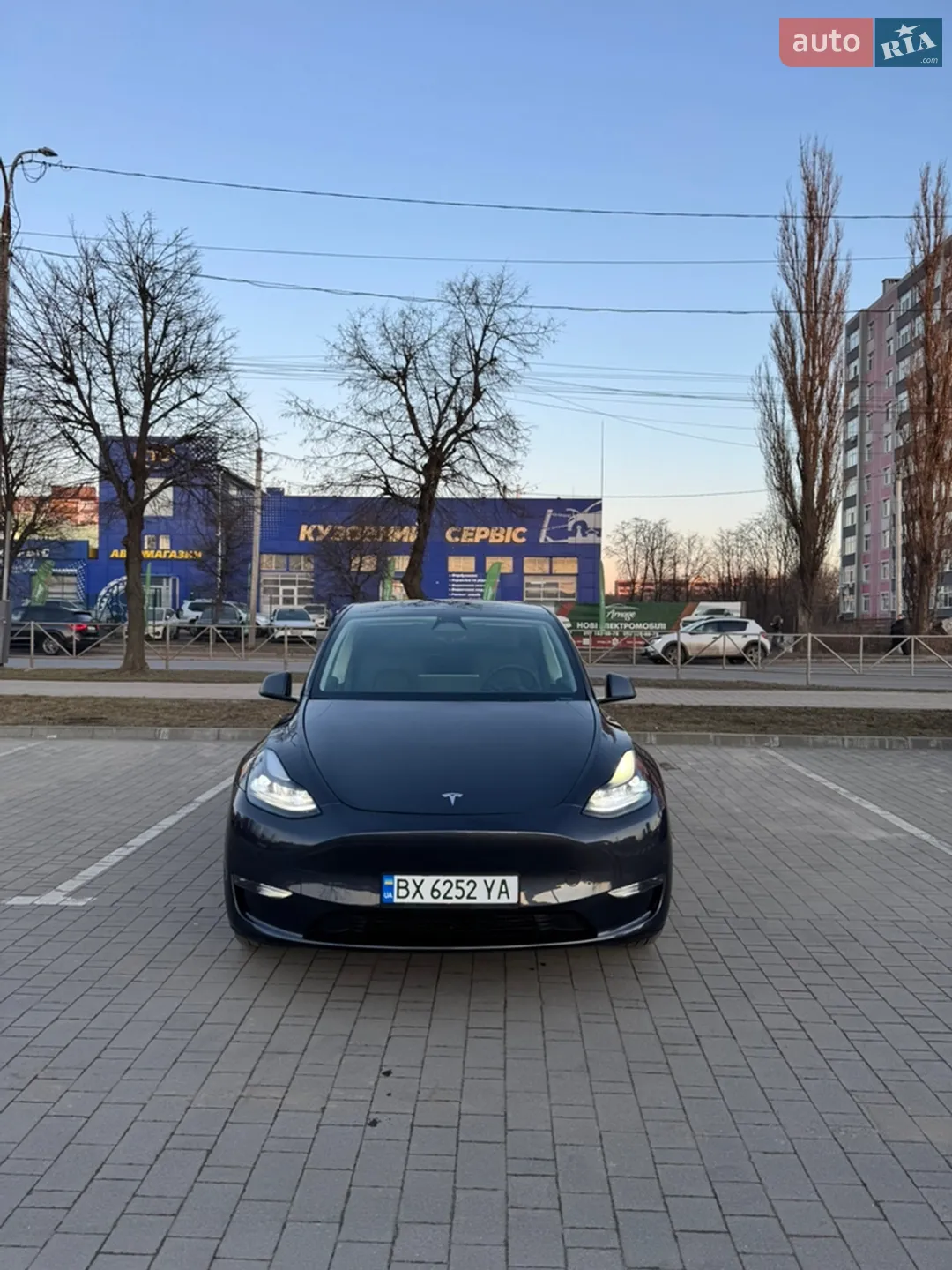 2024 Tesla Model Y - мініатюра 9