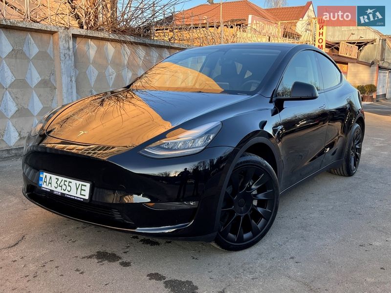 Позашляховик / Кросовер Tesla Model Y 2023 в Києві