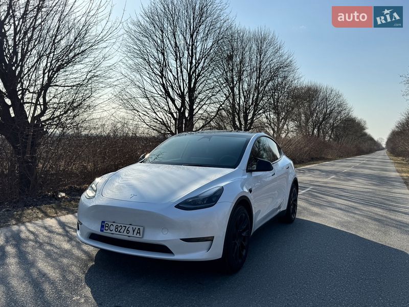 Внедорожник / Кроссовер Tesla Model Y 2023 в Львове