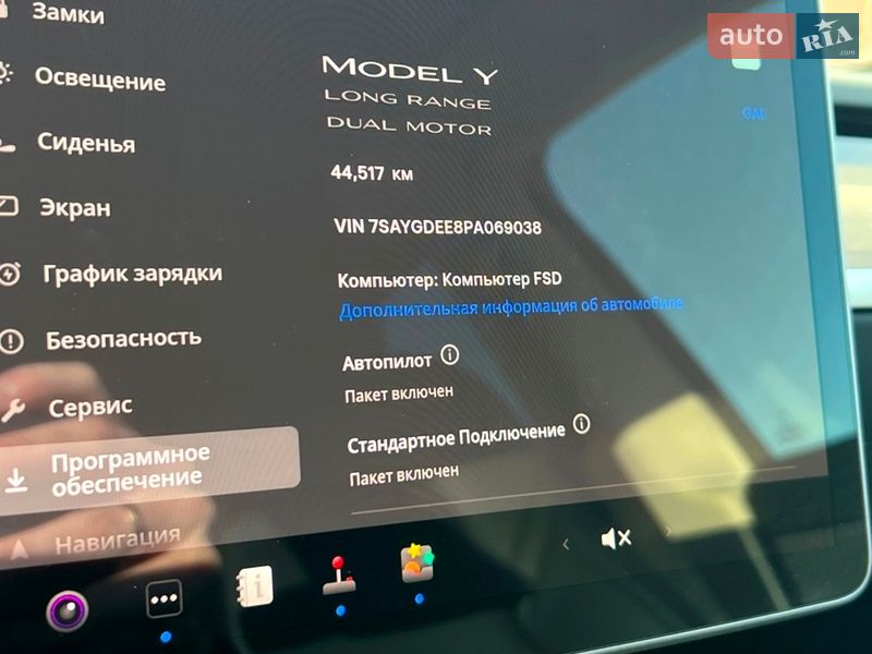 Внедорожник / Кроссовер Tesla Model Y 2023 в Киеве