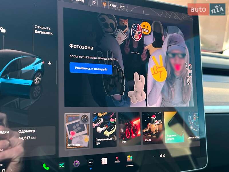 Внедорожник / Кроссовер Tesla Model Y 2023 в Киеве