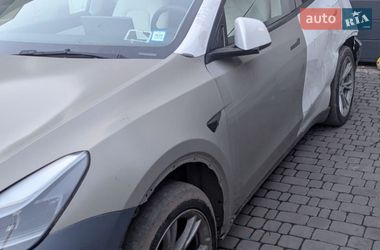 Внедорожник / Кроссовер Tesla Model Y 2021 в Ровно