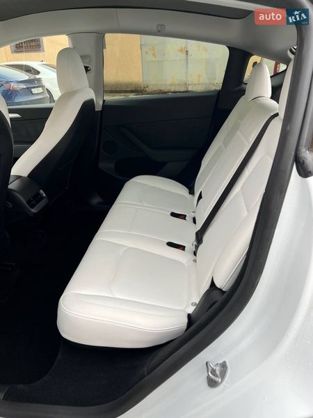 Внедорожник / Кроссовер Tesla Model Y 2023 в Днепре